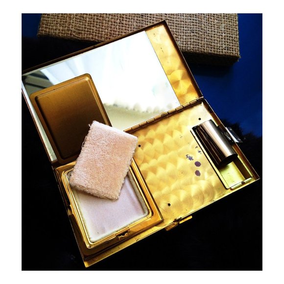 Vintage Mother Of Pearl Mid-Century Box Clutch - Picture 6 of 10